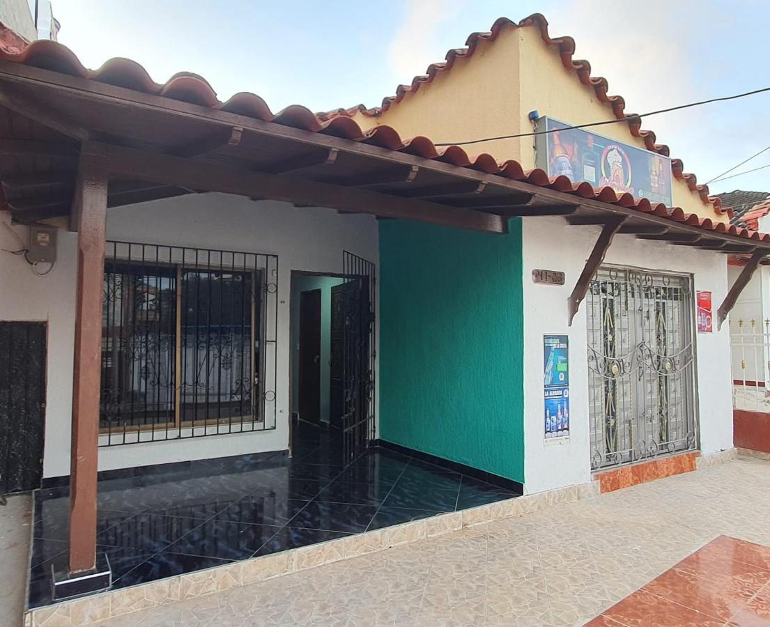 Mi Lindo Septiembre Hostal *